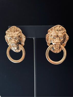 #82 Vintage KJL for Avon Designer Runway Gold-tone Lion Head Earrings